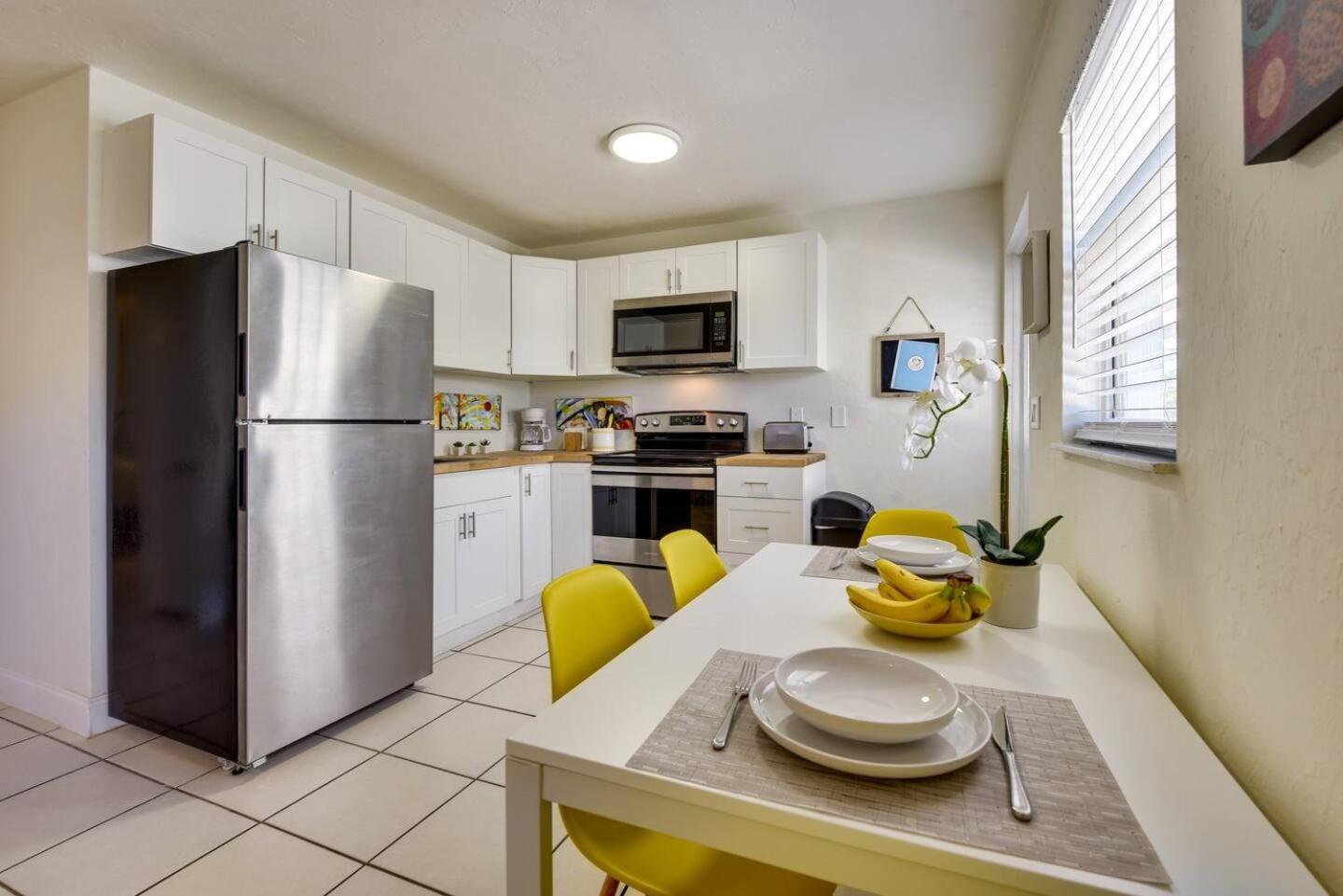 סרסוטה Coconut Cove Mid-Long Term Stays Available Walk To Downtown Trolly To Beaches מראה חיצוני תמונה